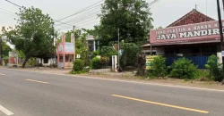 Rumah Kayu Jati Pinggir Jalan Padangan – Bojonegoro